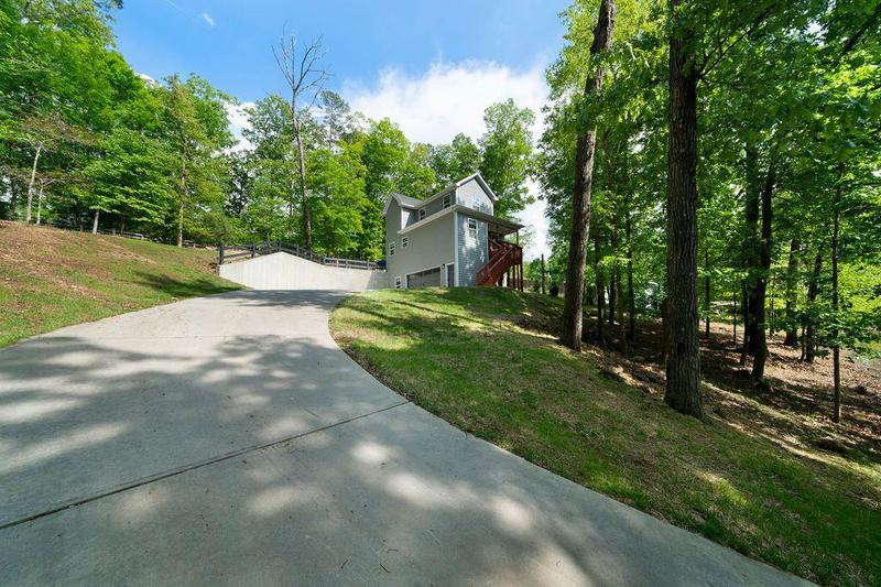 Image for property 15 SWALLOW Drive, White, GA 30184