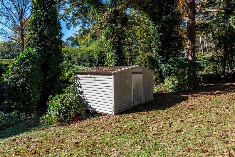 Image for property 6055 Blackhawk Trail, Mableton, GA 30126
