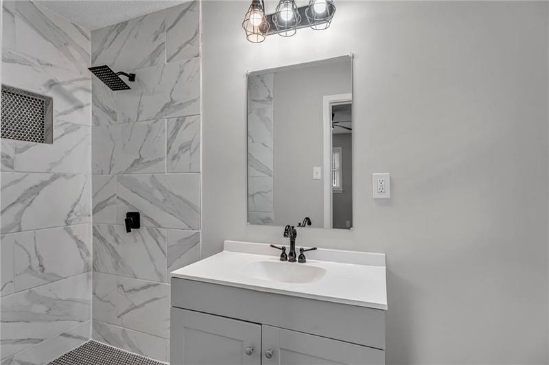 Image for property 1625 AUSTIN Drive, Decatur, GA 30032