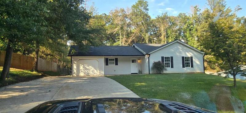 Image for property 915 Navajo Trail, Covington, GA 30016