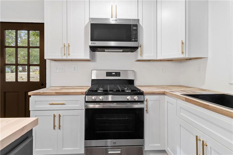 Image for property 1414 Meadowlark Drive, Decatur, GA 30032