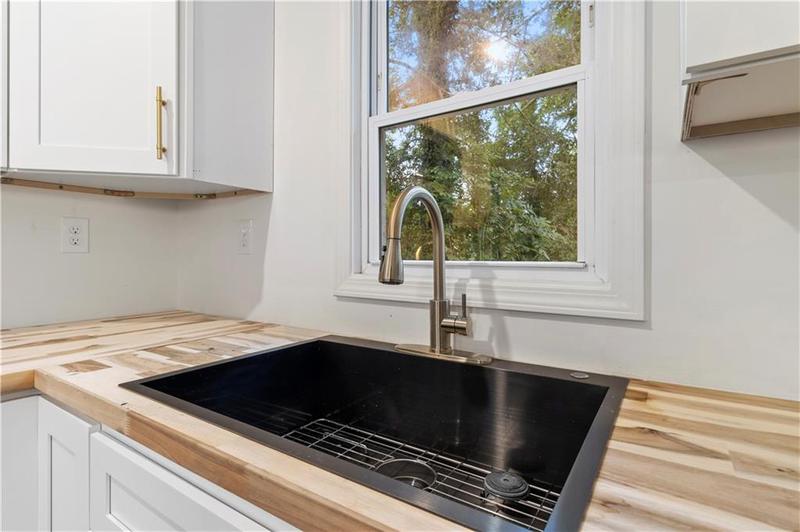 Image for property 1414 Meadowlark Drive, Decatur, GA 30032