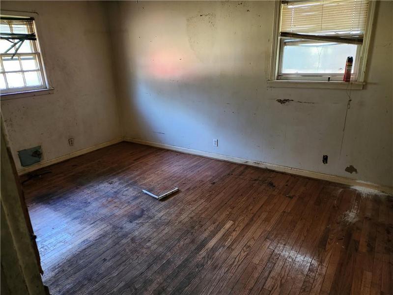 Image for property 3275 CLIFTON CHURCH Road, Atlanta, GA 30316
