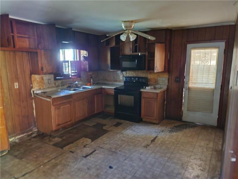 Image for property 3275 CLIFTON CHURCH Road, Atlanta, GA 30316
