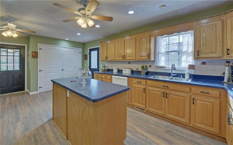 Image for property 117 Wesley Lee Road, Dahlonega, GA 30533