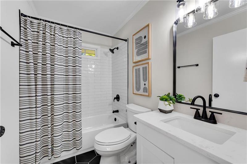 Image for property 2550 Laurel Ridge Drive, Decatur, GA 30033