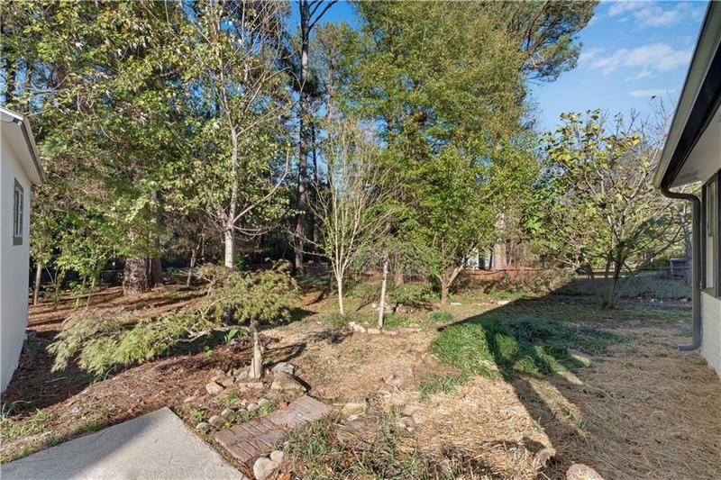Image for property 2550 Laurel Ridge Drive, Decatur, GA 30033