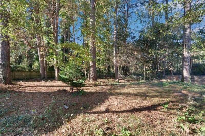 Image for property 2550 Laurel Ridge Drive, Decatur, GA 30033