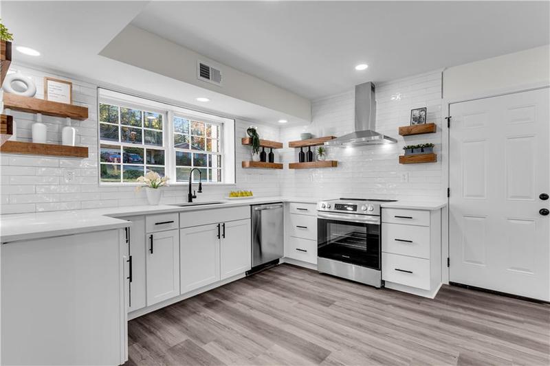 Image for property 2550 Laurel Ridge Drive, Decatur, GA 30033