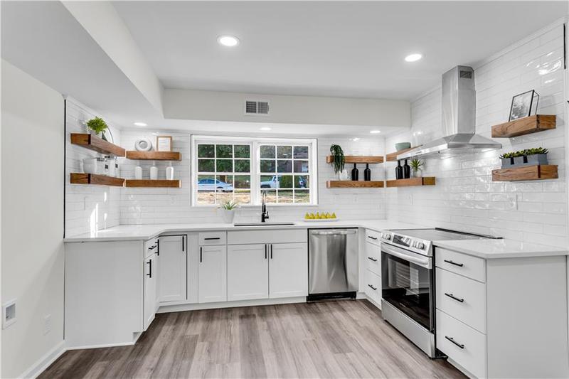 Image for property 2550 Laurel Ridge Drive, Decatur, GA 30033