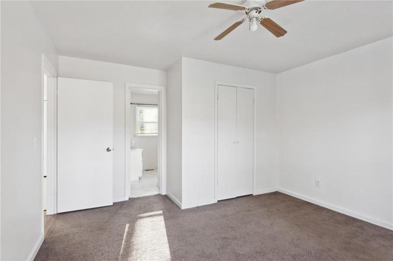 Image for property 65 Hickory Circle, Carrollton, GA 30116