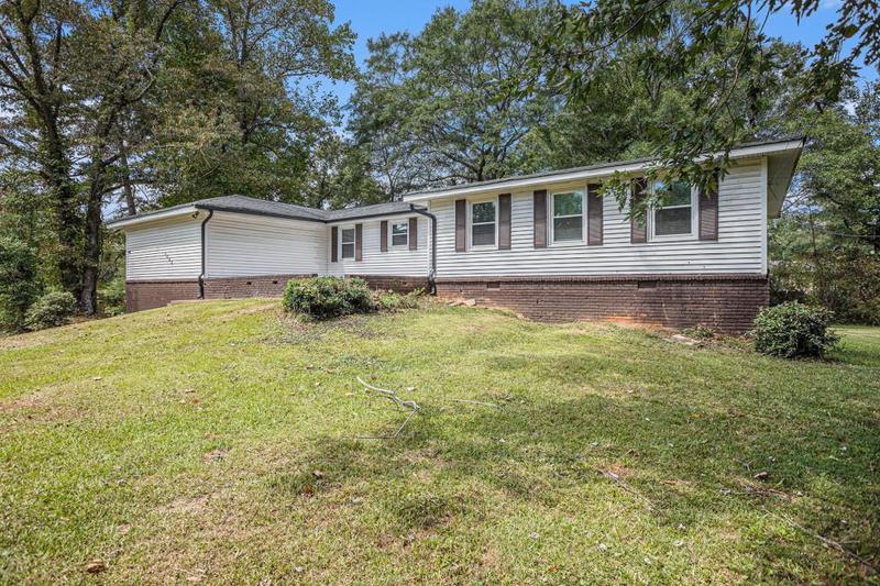 Image for property 3660 Eagle Woods Circle, Lithonia, GA 30038