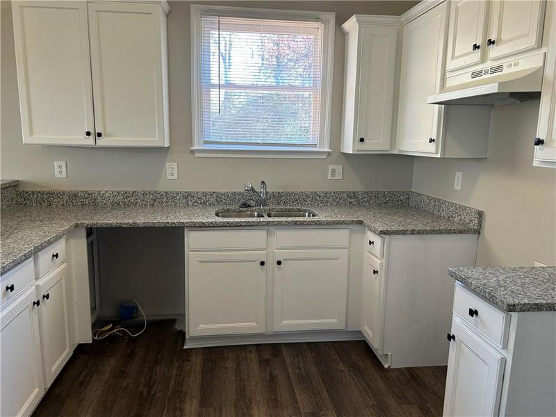 Image for property 941 Capitol View Avenue, Atlanta, GA 30318