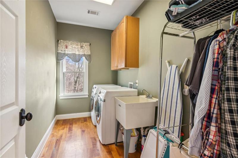 Image for property 572 Cutthroat Ridge, Jasper, GA 30143