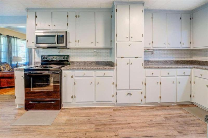 Image for property 10661 Flat Shoals Road, Covington, GA 30016