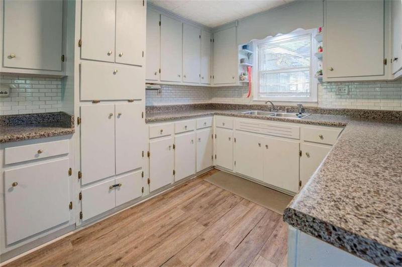 Image for property 10661 Flat Shoals Road, Covington, GA 30016