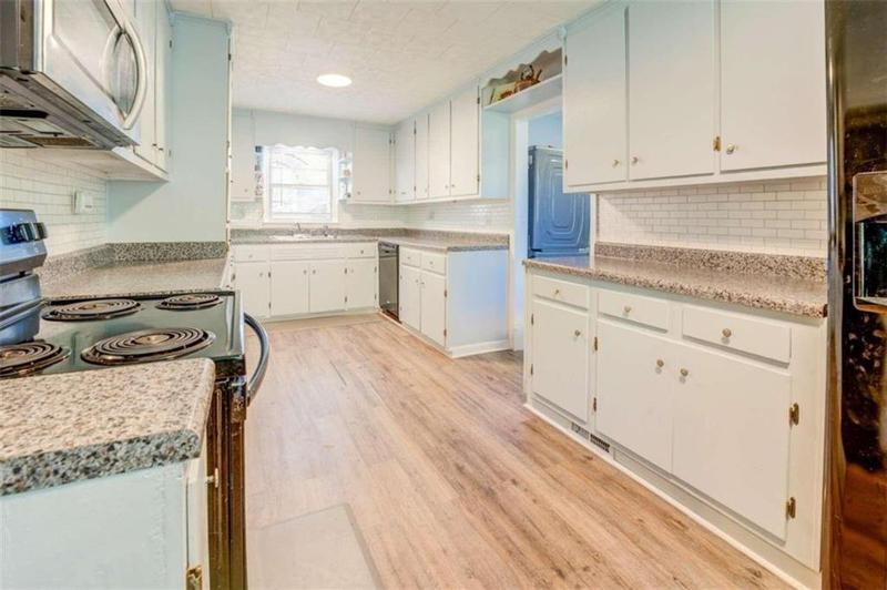 Image for property 10661 Flat Shoals Road, Covington, GA 30016