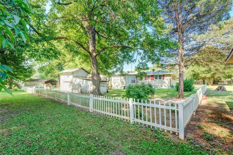 Image for property 10661 Flat Shoals Road, Covington, GA 30016