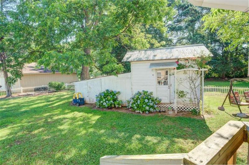Image for property 10661 Flat Shoals Road, Covington, GA 30016