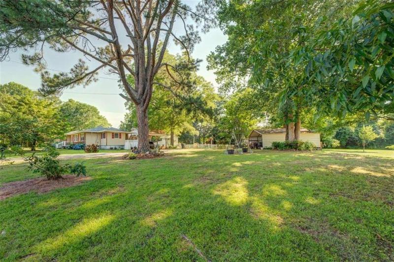 Image for property 10661 Flat Shoals Road, Covington, GA 30016