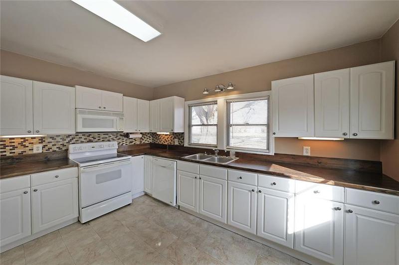 Image for property 2651 Old Lost Mountain Road, Powder Springs, GA 30127