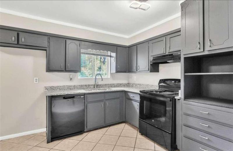 Image for property 6665 Buckhurst Trail, South Fulton, GA 30349