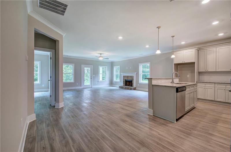 Image for property 124 Sunflower Circle, Cartersville, GA 30121