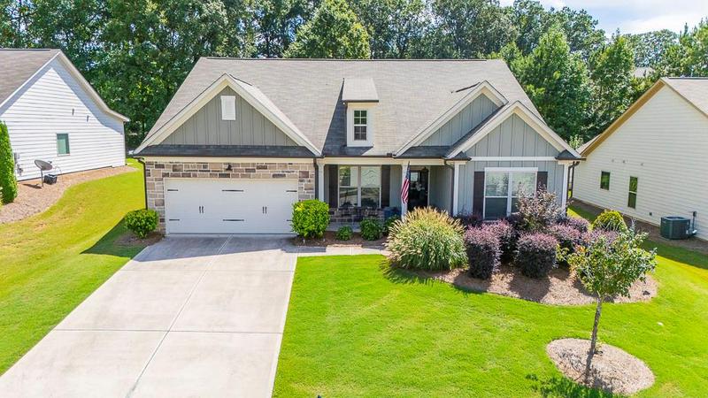 Image for property 740 Lakeview Bend Circle, Jefferson, GA 30549