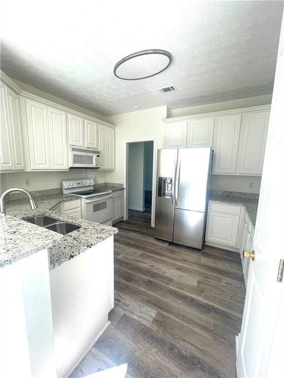 Image for property 203 Sea Marsh Court, Fayetteville, GA 30215