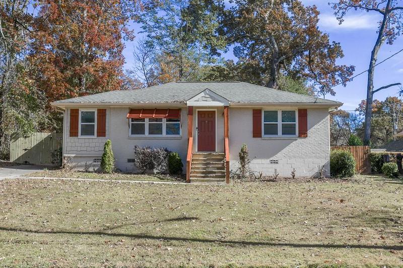 Image for property 2392 Marion Circle, Decatur, GA 30032