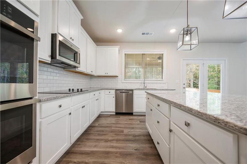 Image for property 4203 Shandi Cove, Hoschton, GA 30548
