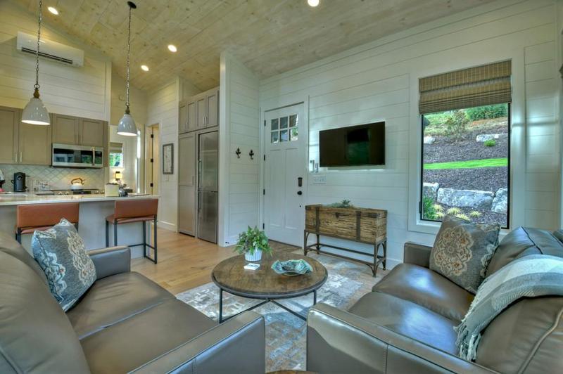 Image for property HC5 Old Toccoa Loop, Mineral Bluff, GA 30559
