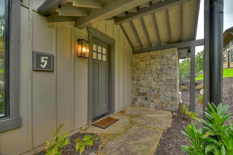 Image for property HC5 Old Toccoa Loop, Mineral Bluff, GA 30559