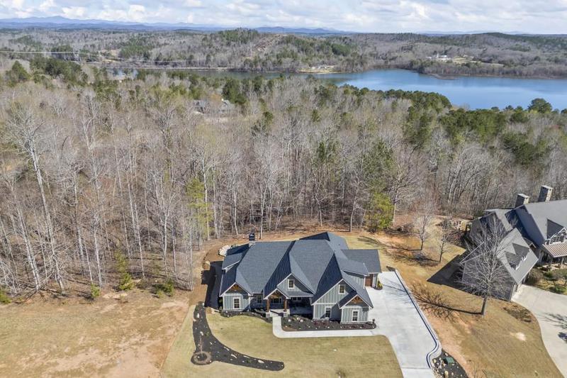 Image for property 410 Edgewater Trail, Toccoa, GA 30577