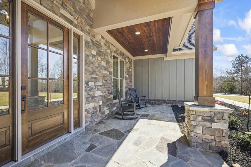 Image for property 410 Edgewater Trail, Toccoa, GA 30577