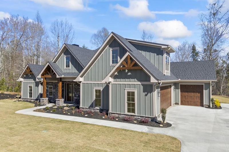Image for property 410 Edgewater Trail, Toccoa, GA 30577