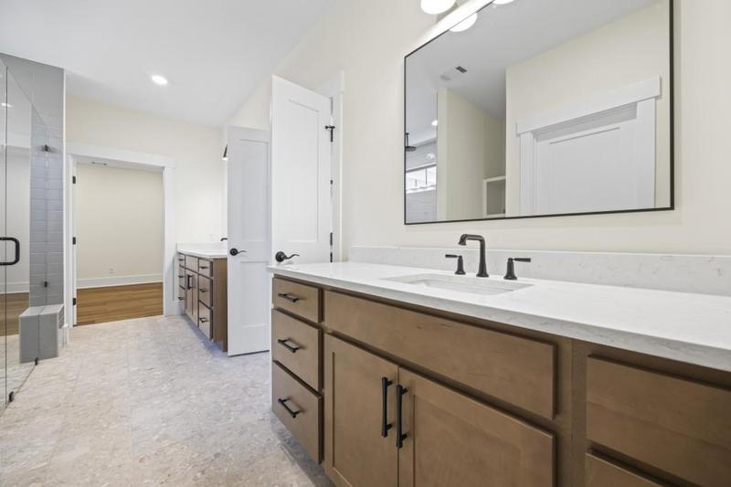 Image for property 410 Edgewater Trail, Toccoa, GA 30577