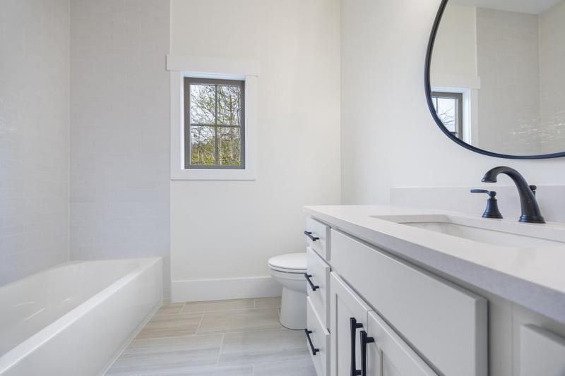 Image for property 410 Edgewater Trail, Toccoa, GA 30577