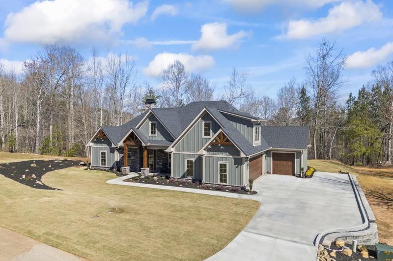 Image for property 410 Edgewater Trail, Toccoa, GA 30577