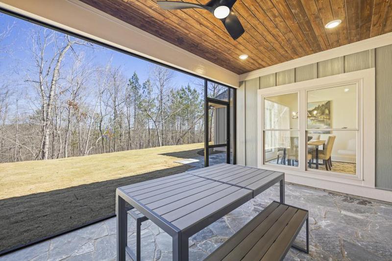 Image for property 410 Edgewater Trail, Toccoa, GA 30577