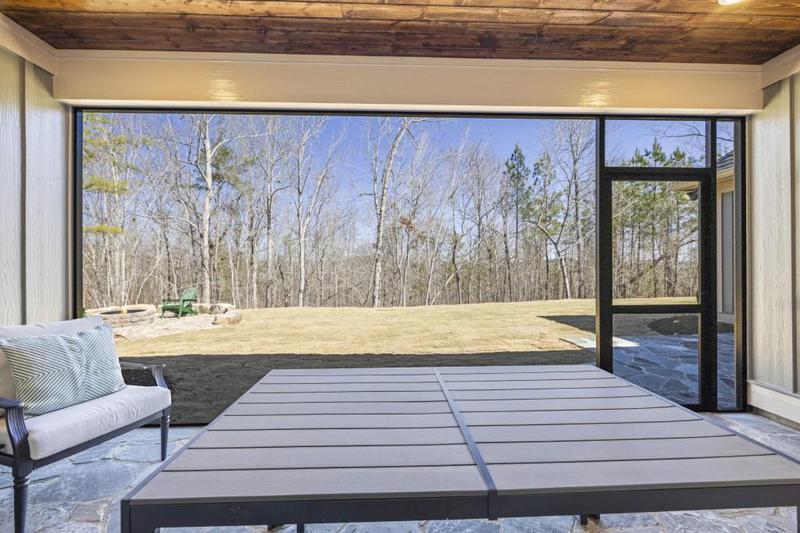 Image for property 410 Edgewater Trail, Toccoa, GA 30577