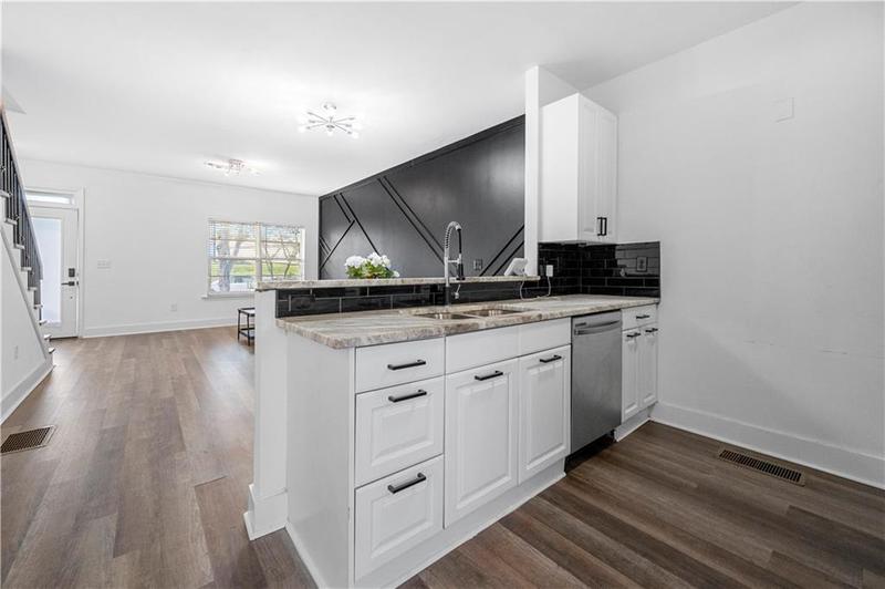 Image for property 432 Ira Street 301, Atlanta, GA 30312