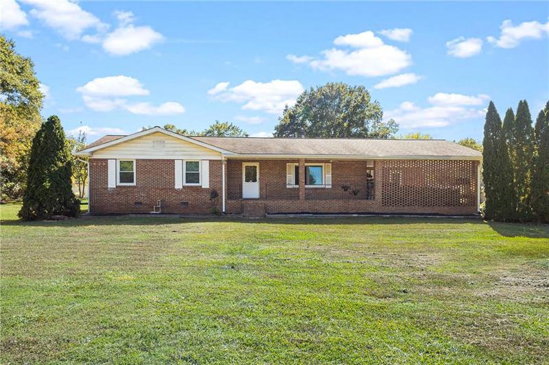 Image for property 57 HALL Circle, Newnan, GA 30263