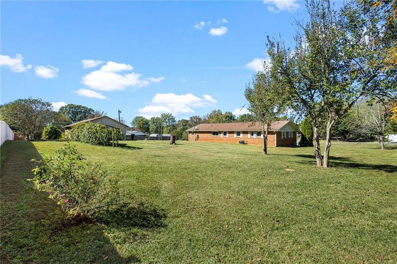 Image for property 57 HALL Circle, Newnan, GA 30263