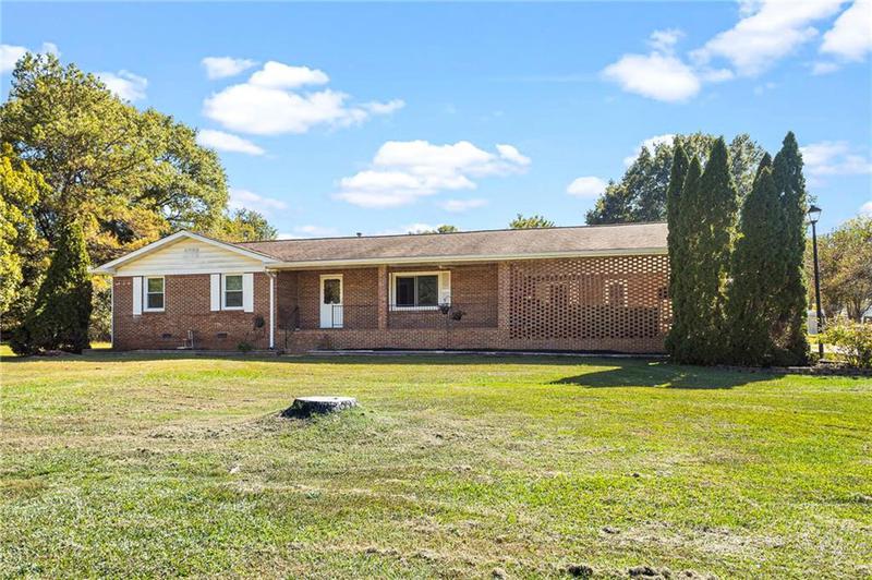 Image for property 57 HALL Circle, Newnan, GA 30263
