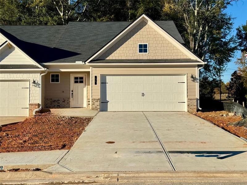 Image for property 16 Silver Leaf Lane, Dawsonville, GA 30534