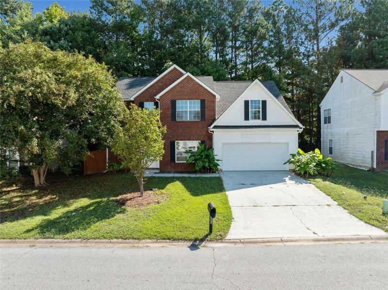 Image for property 5820 BROADLEAF Way, Atlanta, GA 30349