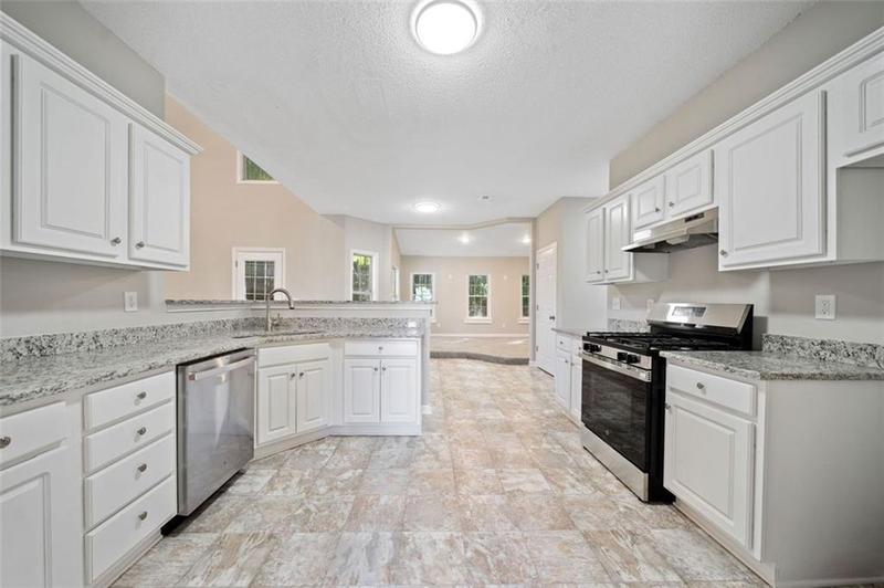 Image for property 5820 BROADLEAF Way, Atlanta, GA 30349