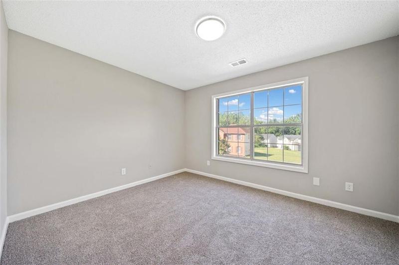 Image for property 5820 BROADLEAF Way, Atlanta, GA 30349