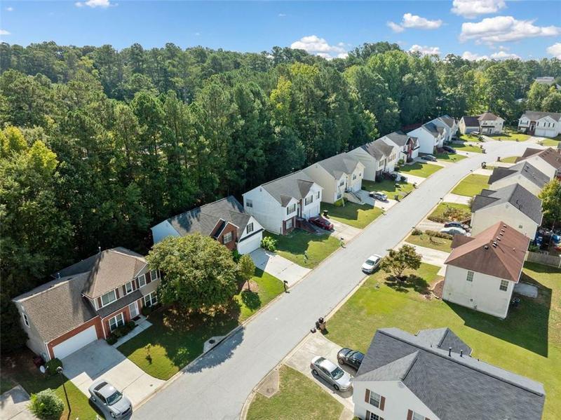 Image for property 5820 BROADLEAF Way, Atlanta, GA 30349